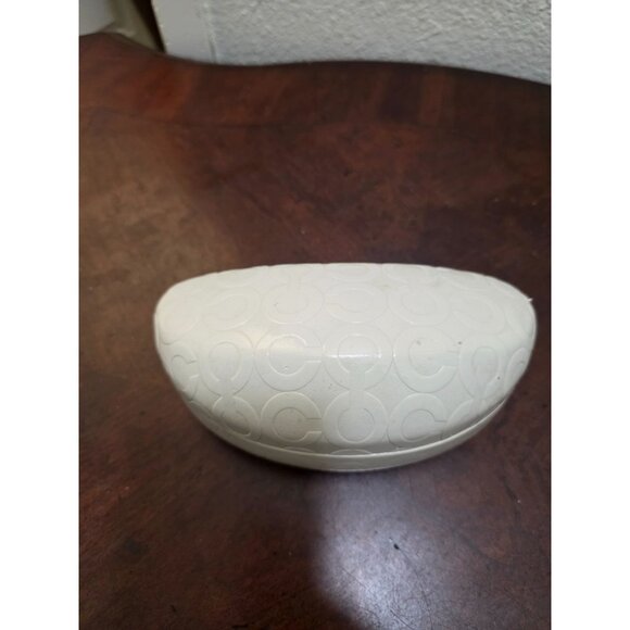 Coach Ivory Hard Shell Eyeglass Case Embossed Signature Pattern - Picture 2 of 7